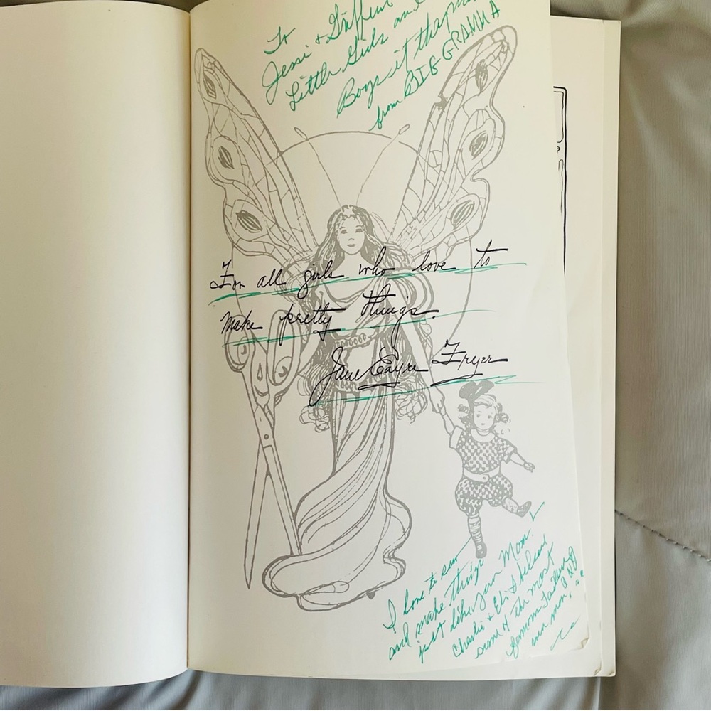 The Mary Frances Sewing Book with Patterns by Jane Eayre Fryer Signed Copy - Picture 6 of 8